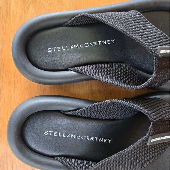 Stella McCartney chunky Sandals flip flops Vegan leather woman's size 6 Black - Picture 3 of 8